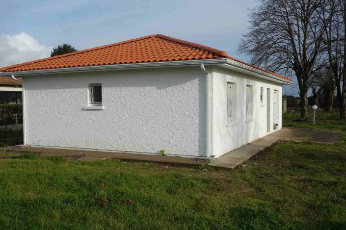 Image No.2-4 Bed House for sale