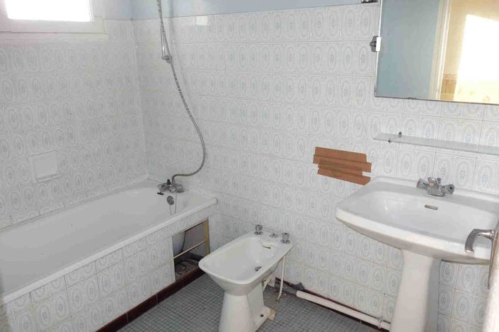 Image No.9-4 Bed House for sale