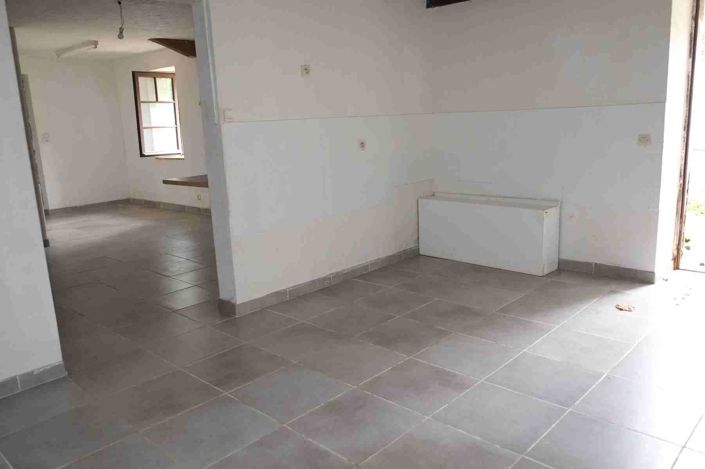 Image No.19-4 Bed House for sale