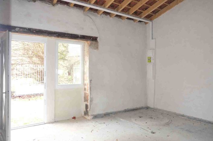 Image No.20-4 Bed House for sale