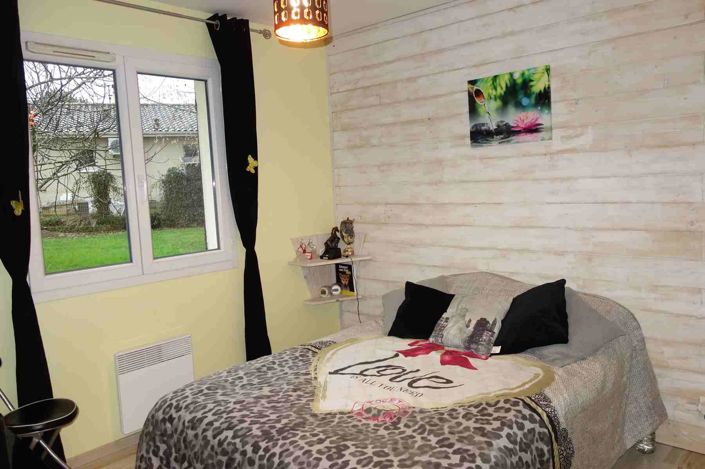 Image No.10-3 Bed House for sale