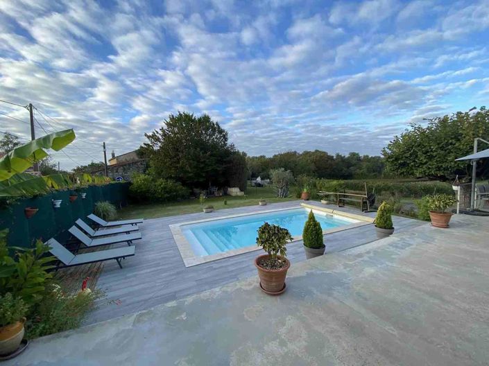 Image No.1-3 Bed House for sale