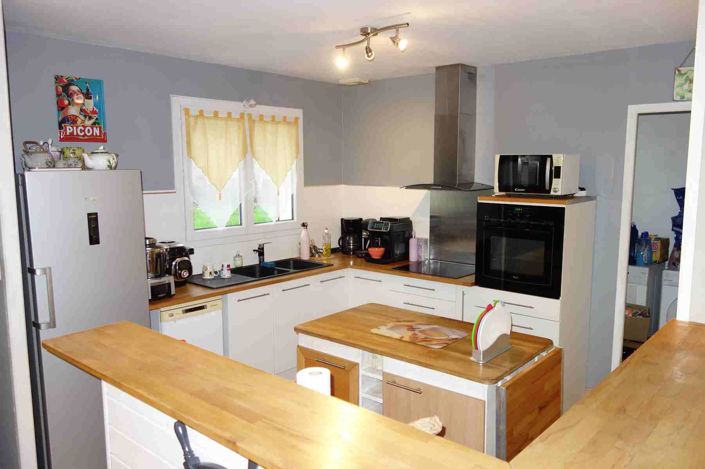 Image No.8-3 Bed House for sale