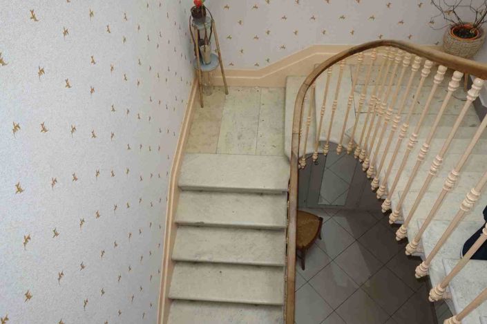 Image No.1-4 Bed House for sale