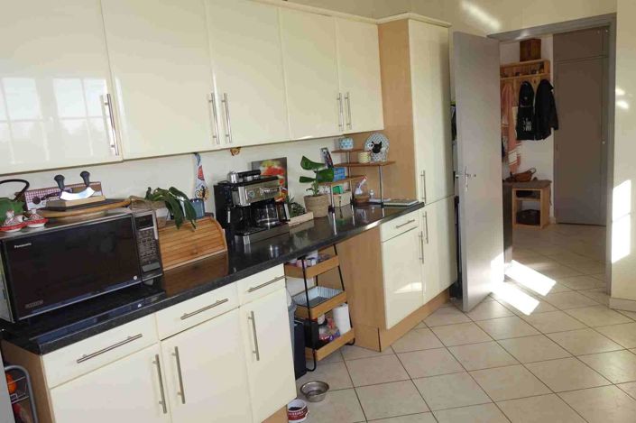 Image No.16-4 Bed House for sale