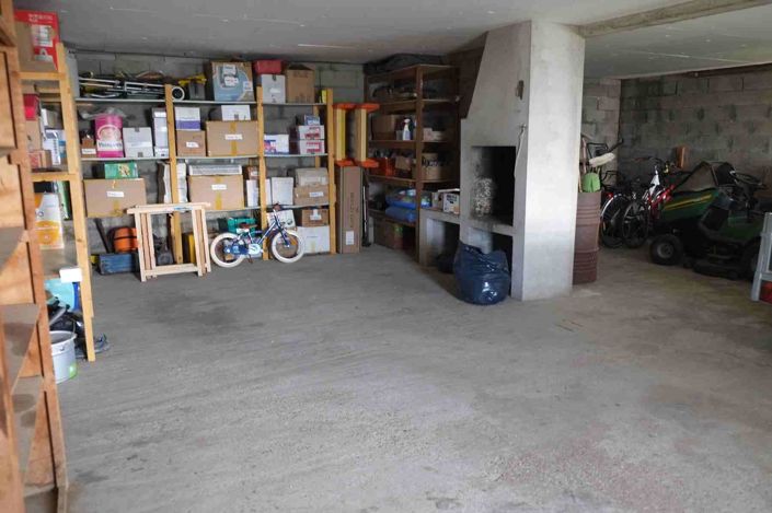 Image No.20-4 Bed House for sale