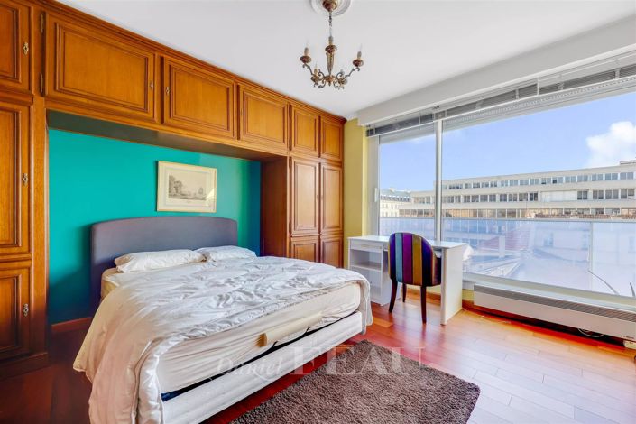 Image No.11-5 Bed Apartment for sale