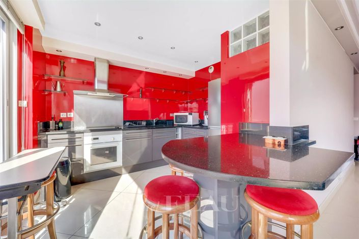 Image No.8-5 Bed Apartment for sale