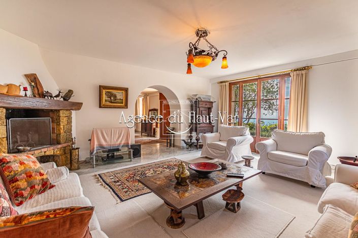 Image No.15-4 Bed House for sale