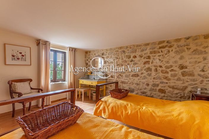 Image No.27-4 Bed House for sale