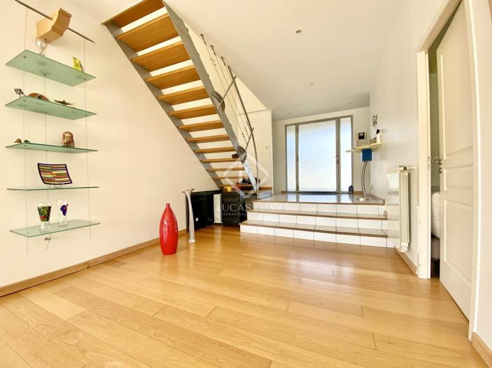 Image No.13-5 Bed House for sale