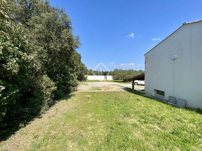 Image No.26-5 Bed House for sale