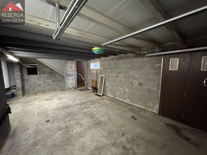 Image No.24-4 Bed House for sale