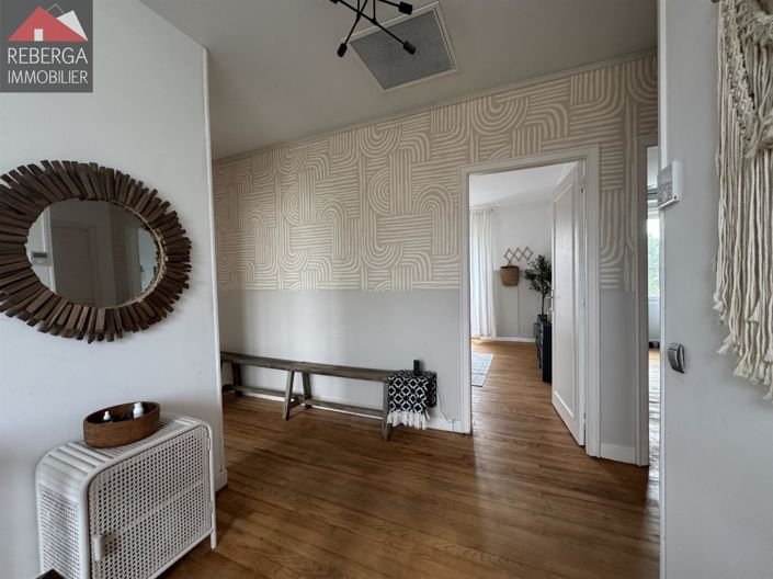 Image No.10-5 Bed House for sale