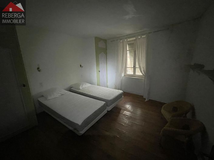 Image No.10-2 Bed House for sale