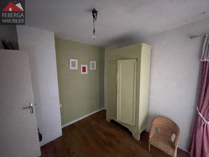 Image No.12-2 Bed House for sale