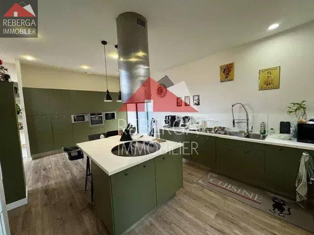 Image No.12-5 Bed House for sale