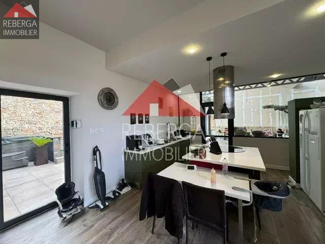 Image No.13-5 Bed House for sale