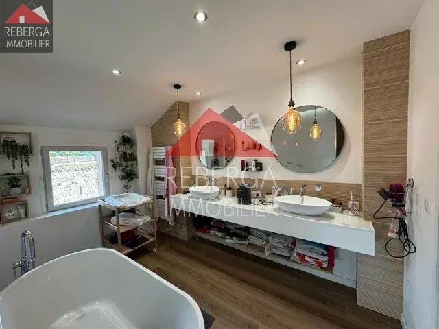 Image No.17-5 Bed House for sale