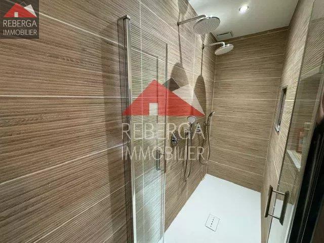 Image No.18-5 Bed House for sale