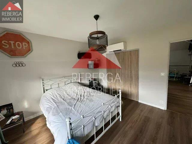 Image No.19-5 Bed House for sale