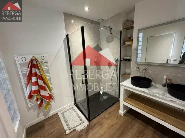 Image No.25-5 Bed House for sale