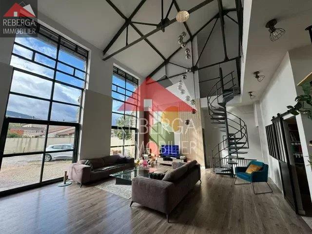 Image No.7-5 Bed House for sale