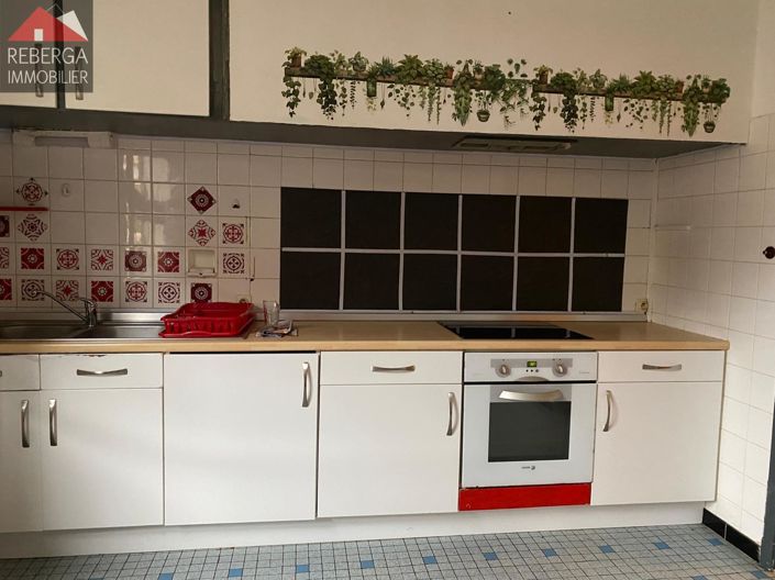 Image No.2-4 Bed House for sale