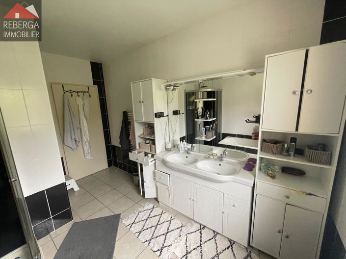 Image No.24-Maison de 4 chambres à vendre à Sauveterre