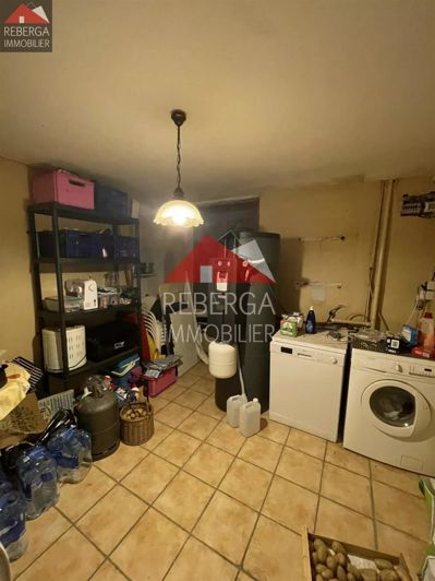 Image No.18-4 Bed House for sale