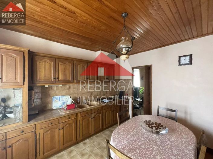 Image No.2-4 Bed House for sale