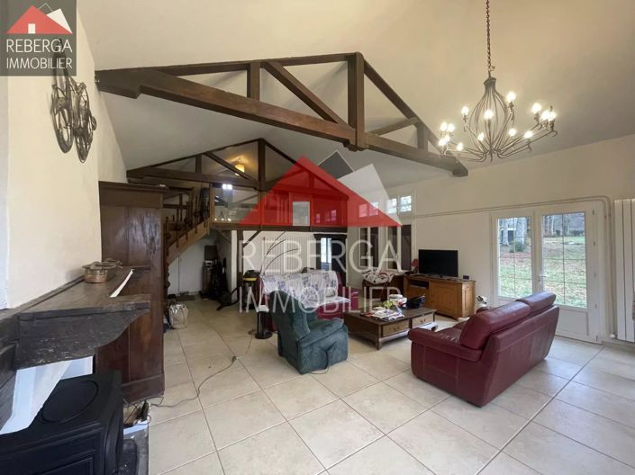 Image No.6-4 Bed House for sale