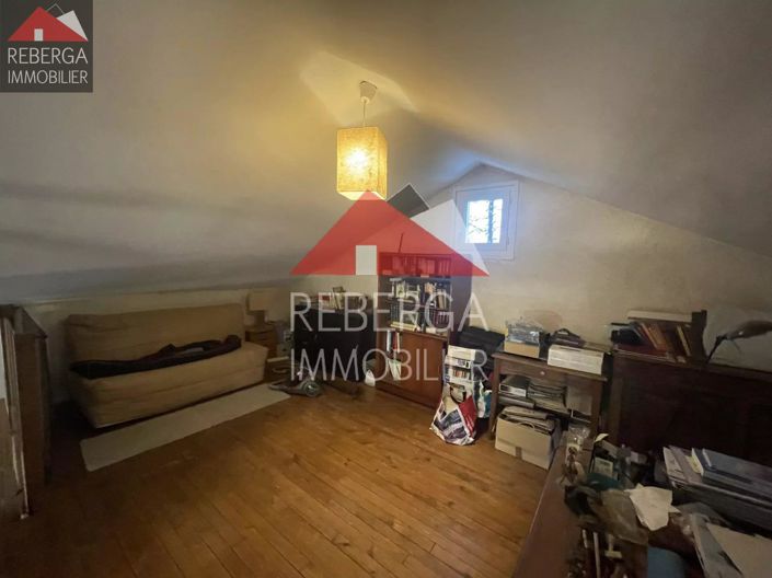 Image No.8-4 Bed House for sale