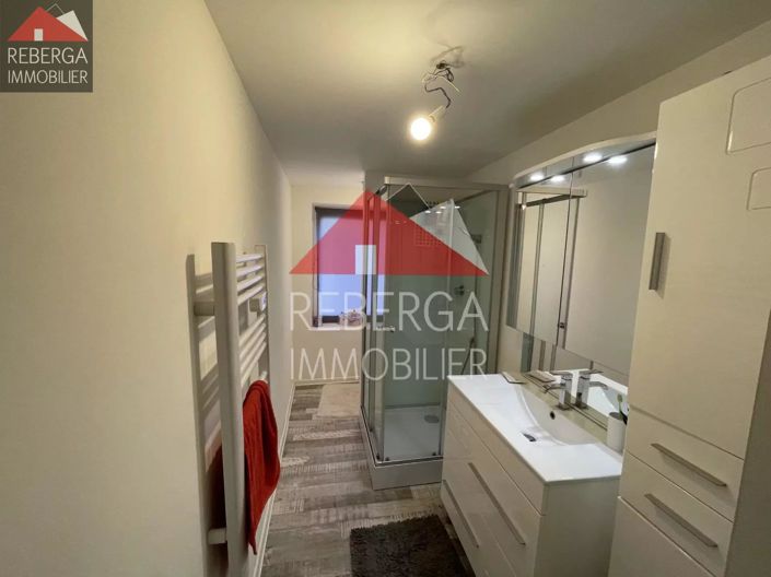 Image No.8-2 Bed House for sale