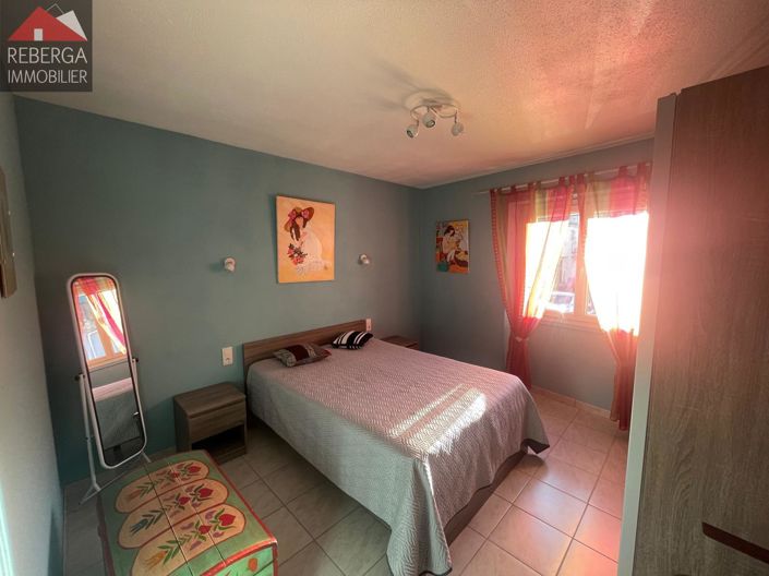 Image No.11-3 Bed House for sale