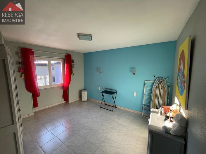 Image No.12-3 Bed House for sale