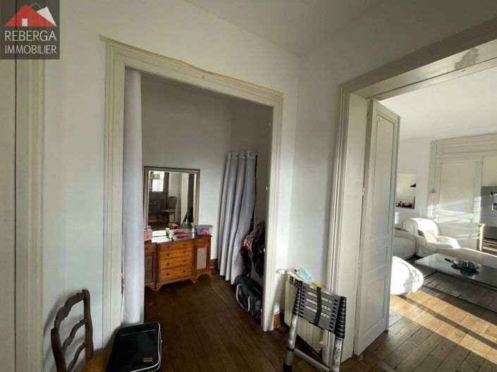 Image No.20-5 Bed House for sale