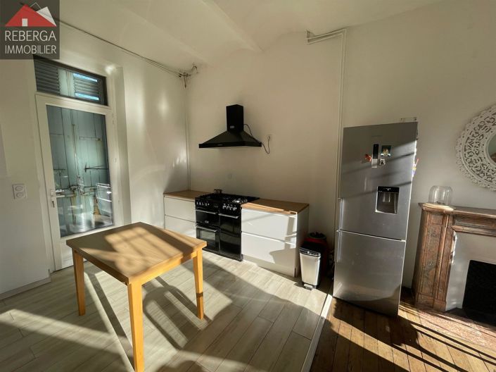 Image No.8-5 Bed House for sale