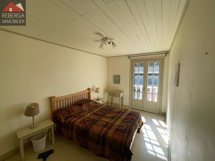 Image No.10-3 Bed House for sale