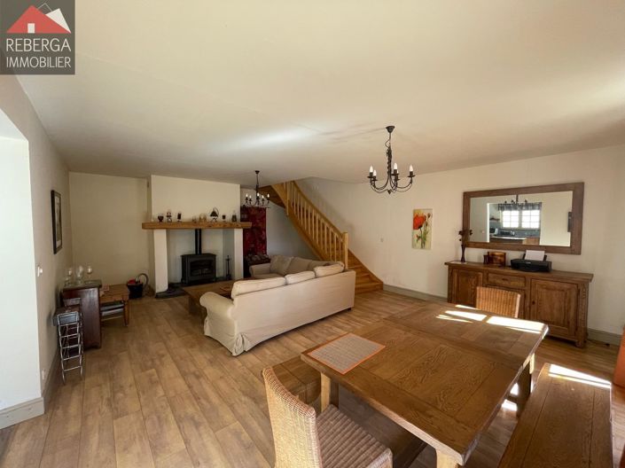 Image No.8-3 Bed House for sale