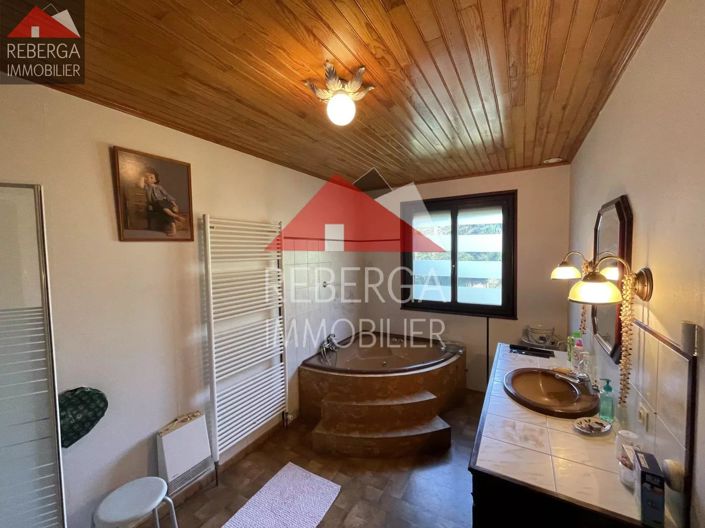 Image No.24-3 Bed House for sale