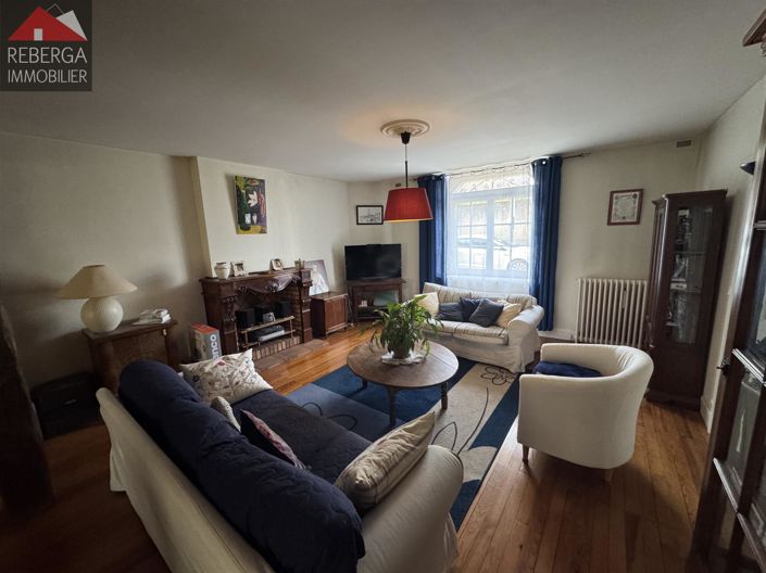 Image No.1-6 Bed House for sale