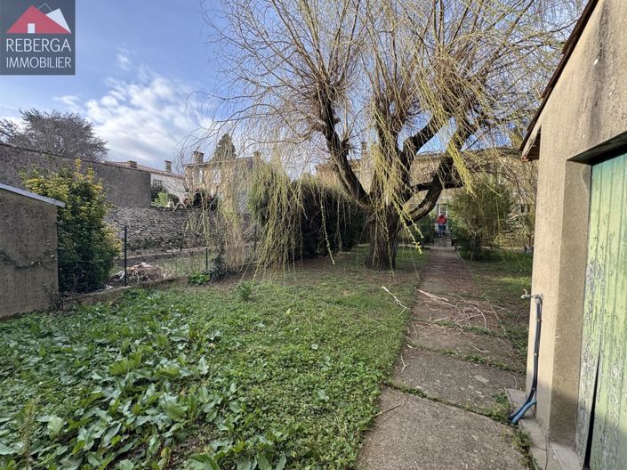 Image No.10-6 Bed House for sale