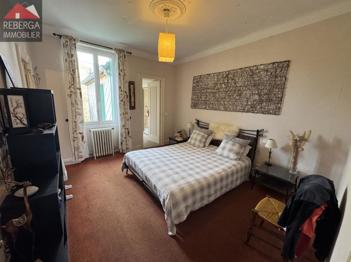 Image No.16-6 Bed House for sale