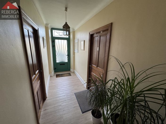 Image No.25-6 Bed House for sale