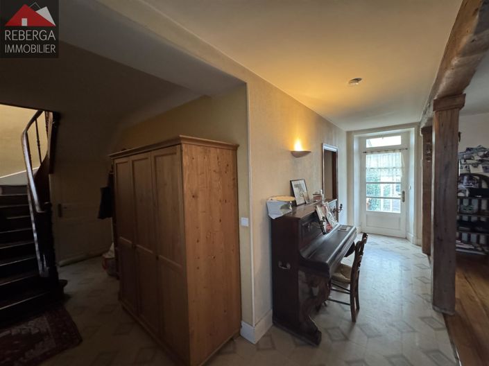 Image No.26-6 Bed House for sale