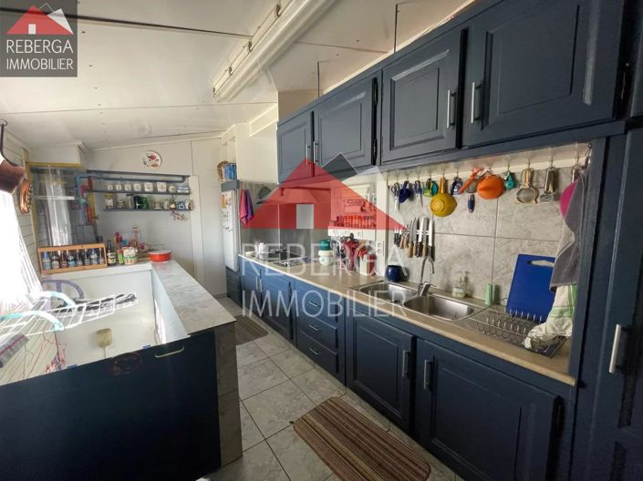 Image No.11-3 Bed House for sale