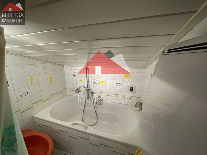 Image No.15-3 Bed House for sale