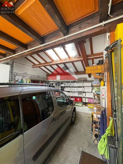 Image No.18-3 Bed House for sale