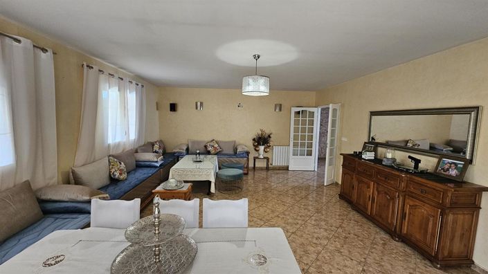 Image No.4-4 Bed House for sale